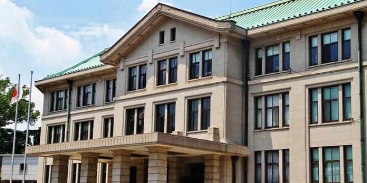 天皇陛下退位特例法で「三種の神器は非課税」、もし課税するとしたらどうなる?