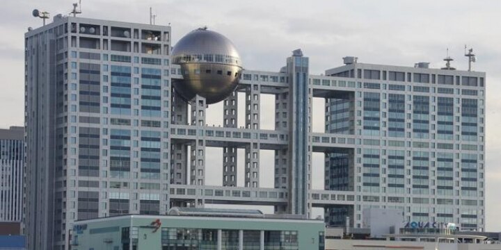 フジテレビ、芸能人にニセ警官差し向け「万引き冤罪」ドッキリ…法的問題は?