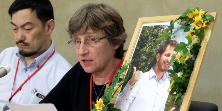 精神科病院で身体拘束された外国人が死亡…遺族ら「不必要な拘束やめるべき」と訴え