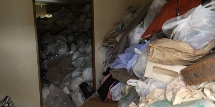孤独死の背景に「セルフネグレクト」枕元に尿、ゴミの中で絶命…特殊清掃業者の現場
