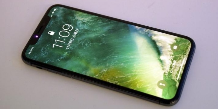 iPhone X発売で指紋から顔認証の時代に…不倫の証拠集めに影響が出る?