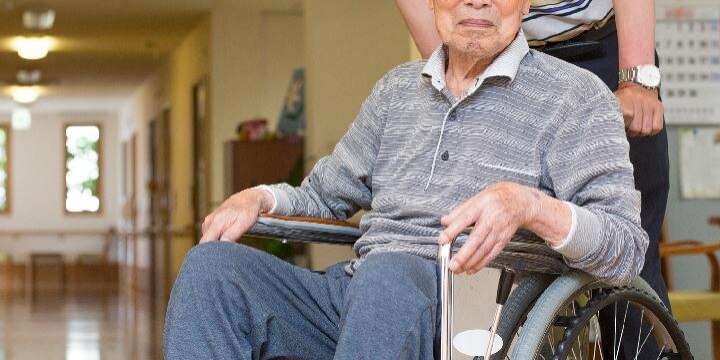 「母の介護」に一切協力しない姉2人、同居する息子が苦悩…法的義務はないの?