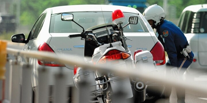 暴力団員、「車検切れ車」使用で逮捕…「一般人」でも逮捕される可能性はある?