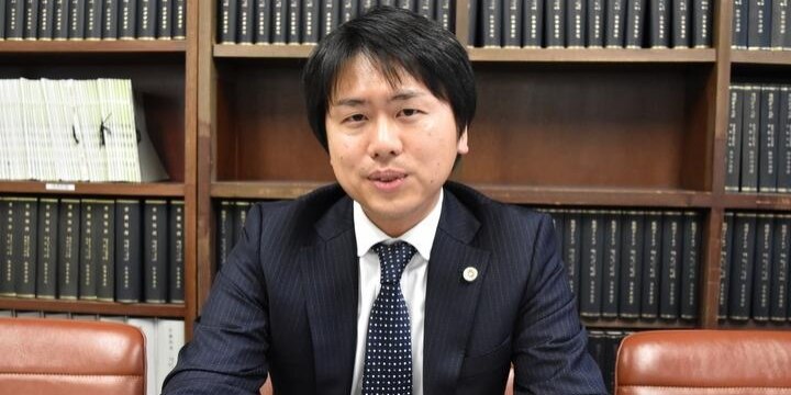 「原則は1日8時間労働、ブラック企業には記録で対抗しよう」日本労働弁護団事務局長の岡田弁護士に聞く