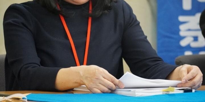 「同一労働同一賃金」求め、有期雇用の女性が提訴 勤続20年超、裁判所の判断に注目