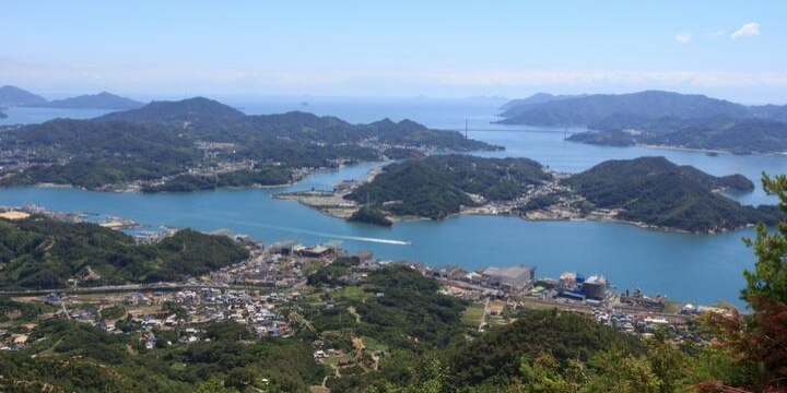 「塀のない刑務所」から逃走した受刑者、待ち受ける罪の重さは?