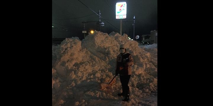 コンビニ24時間、福井豪雪でも短縮なし セブン拒否でオーナー「死ぬかと思った」