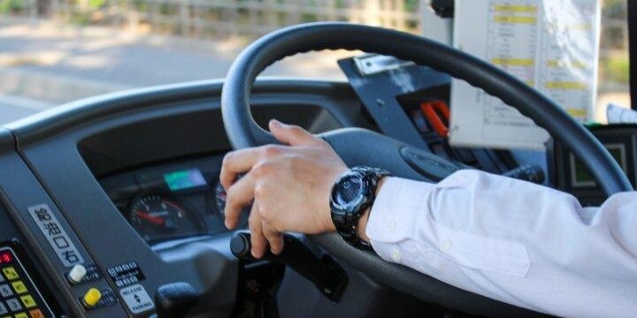 「睡眠不足は乗務禁止」始まる…バスの現場からは「意味あるのか」「インターバルほしい」