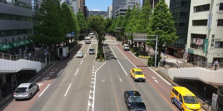 6車線の県道にロープ張り、バイクの男性けが…「殺人未遂」容疑になった理由