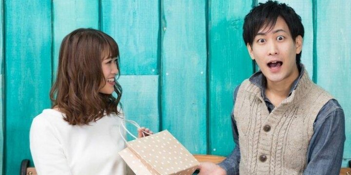 「ウソの誕生日」に貢がせてドロ沼 浮気相手が「この詐欺師、訴えてやる」と激怒
