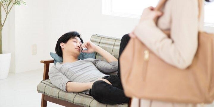 「働く意味がわからない」20年間ヒモ生活の夫、別居しても「絶対別れない」と金を無心