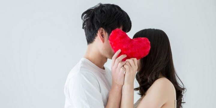 イタリアで男性が「HIV陽性」隠して性行為、32人超が感染…日本だとどんな罪になる?