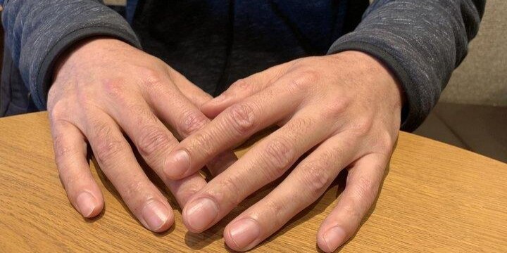 学習塾「80日間、休みゼロ」 元講師「生徒のため」で疲弊、無念の退職