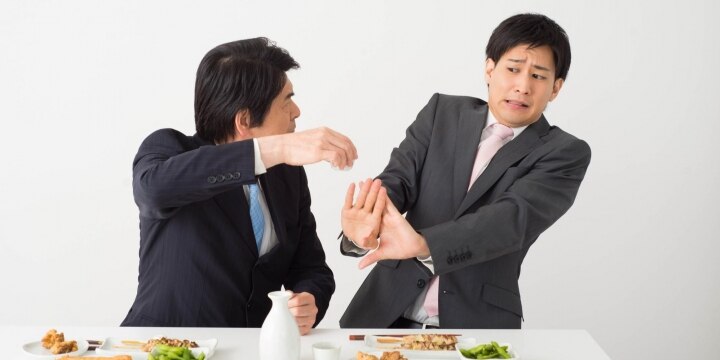 「風俗に行こう」はセクハラ…宴会後に誘う上司、職場で総スカン